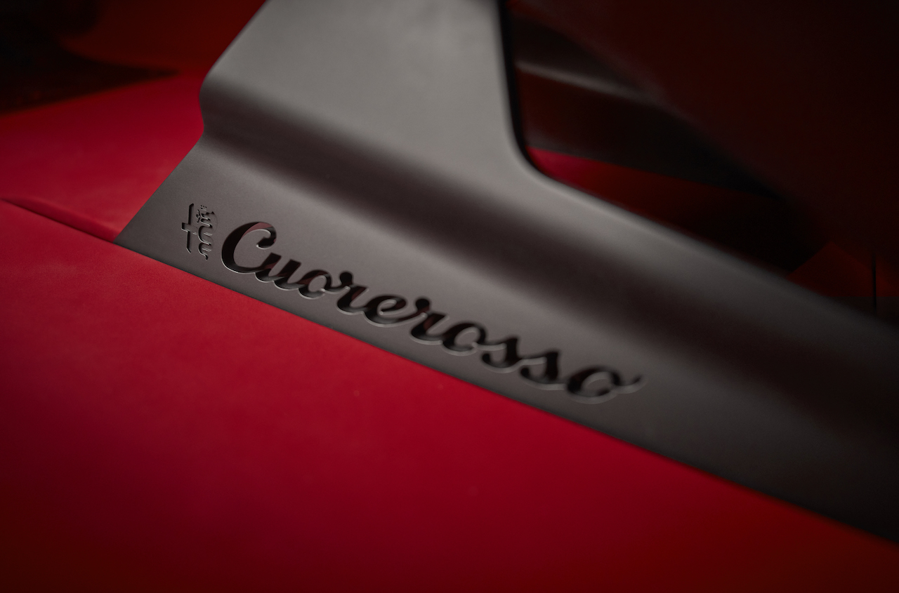 Alfa Romeo Cuorerosso(9)